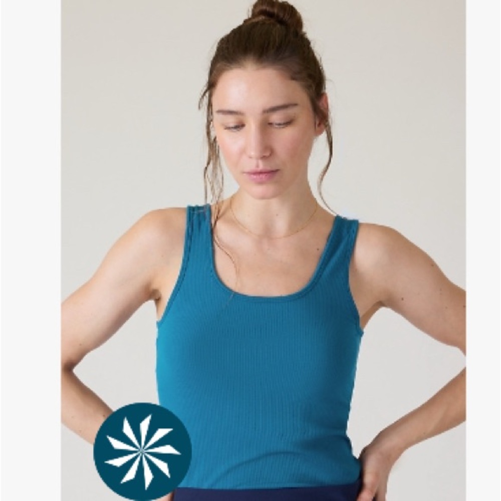Athleta Renew seamless scoop tank, NWT size large
